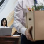 Масштабні скорочення: російські компанії борються з фінансовими труднощами та вимушено звільняють працівників