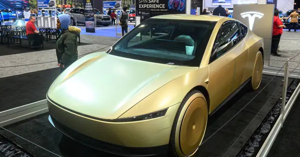 Без керма і педалей: Tesla вивела на вулиці перші роботаксі Cybercab, змінюючи майбутнє міського транспорту