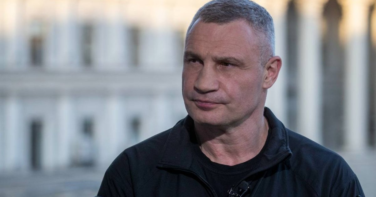 Київ просить уряд переглянути правила безпеки: доступ мостами під час тривог та послаблення карантинних обмежень